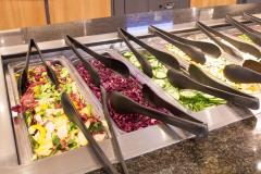 Salattheke / salad bar  © Luise Wagener